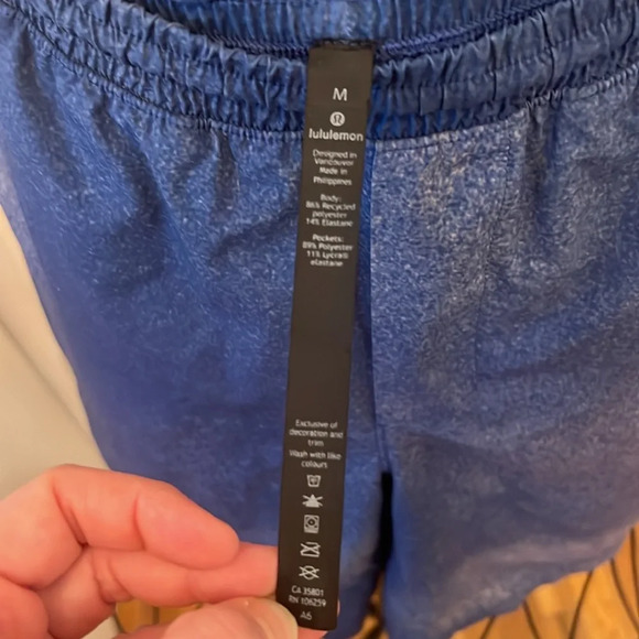 Lululemon Pace Breaker Short-Size M - Picture 3 of 5